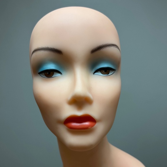 Mannequin Head - Picture 4 of 4
